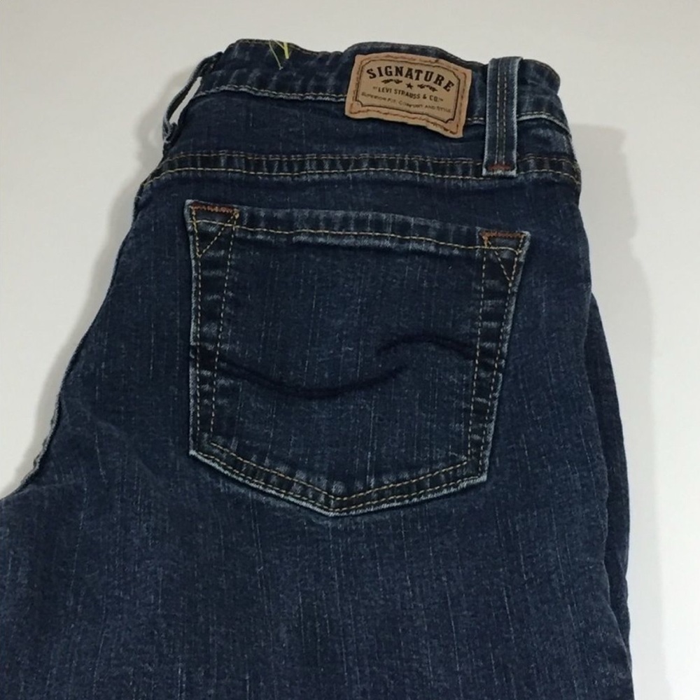 Levi’s mid rise boot cut